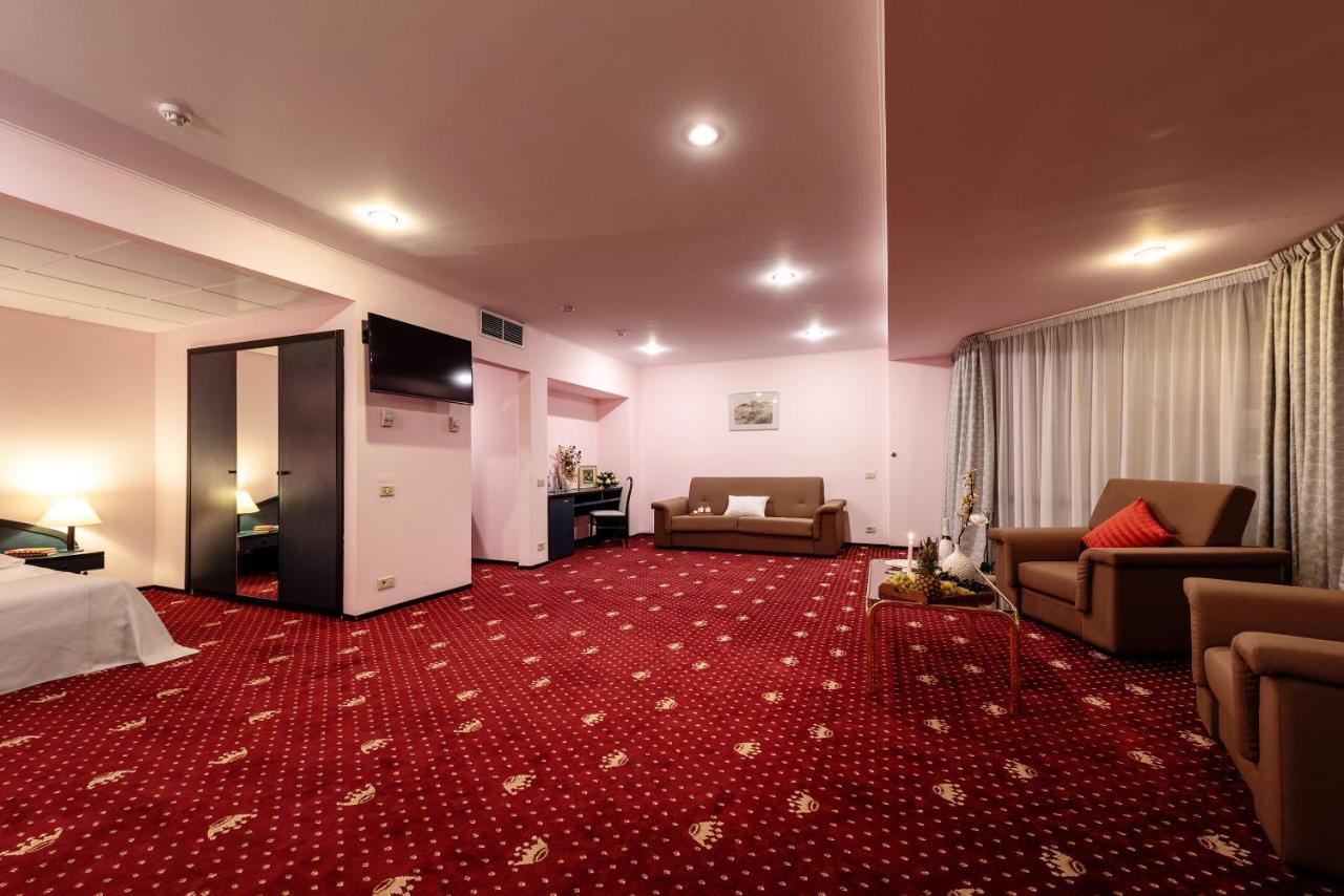 Hotel Mara Sinaia Eksteriør billede